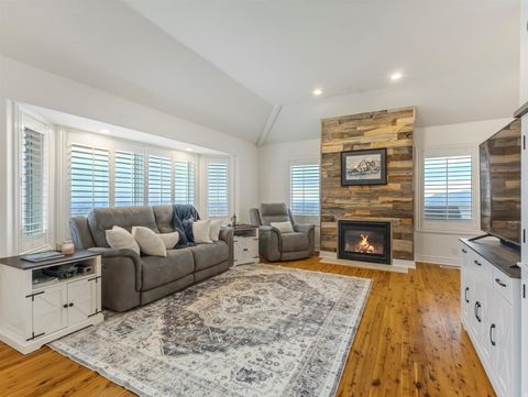 2522 S SCENIC DR E Salt Lake City UT 84109