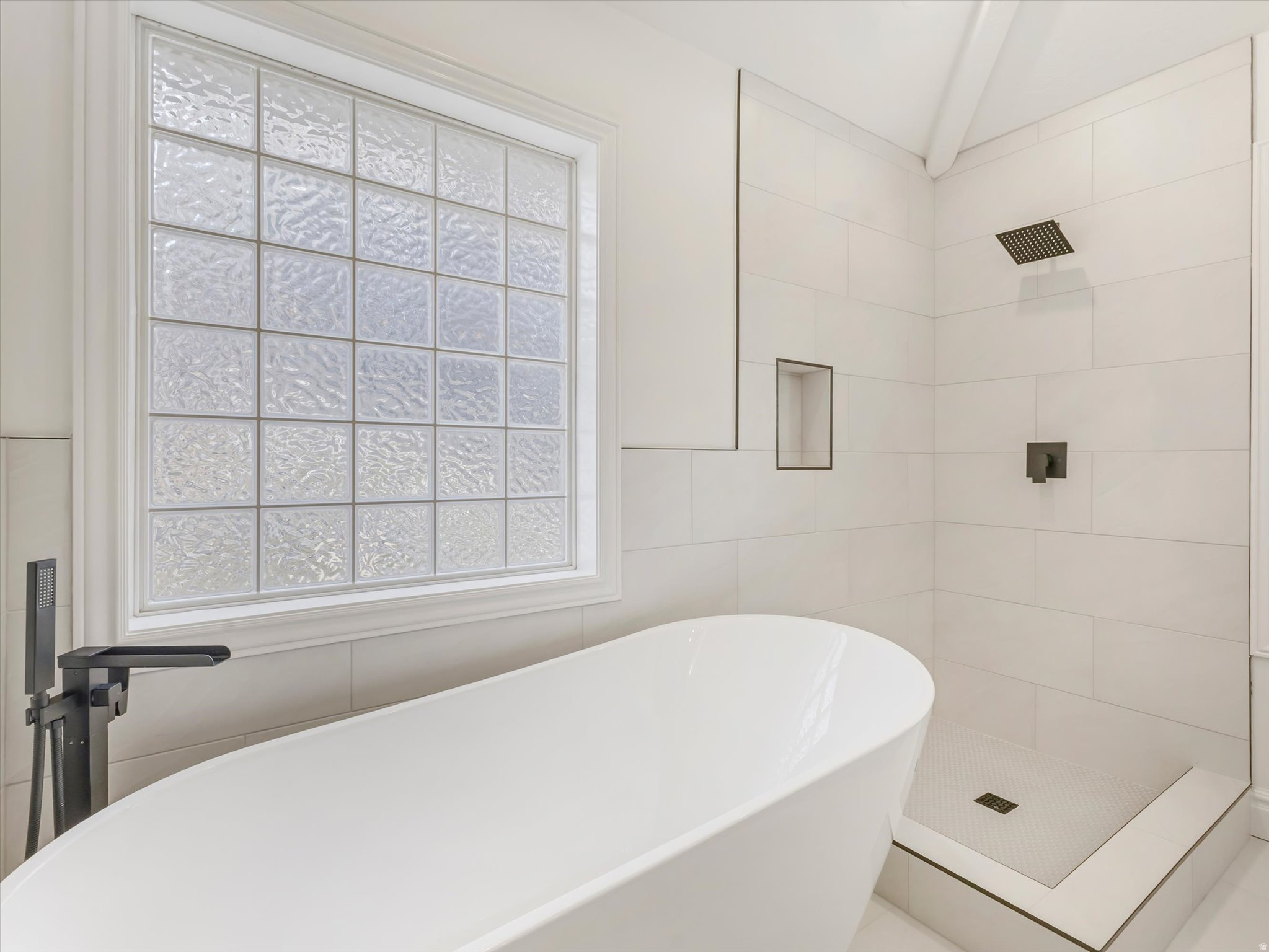 ARCADIA HEIGHTS - Residential