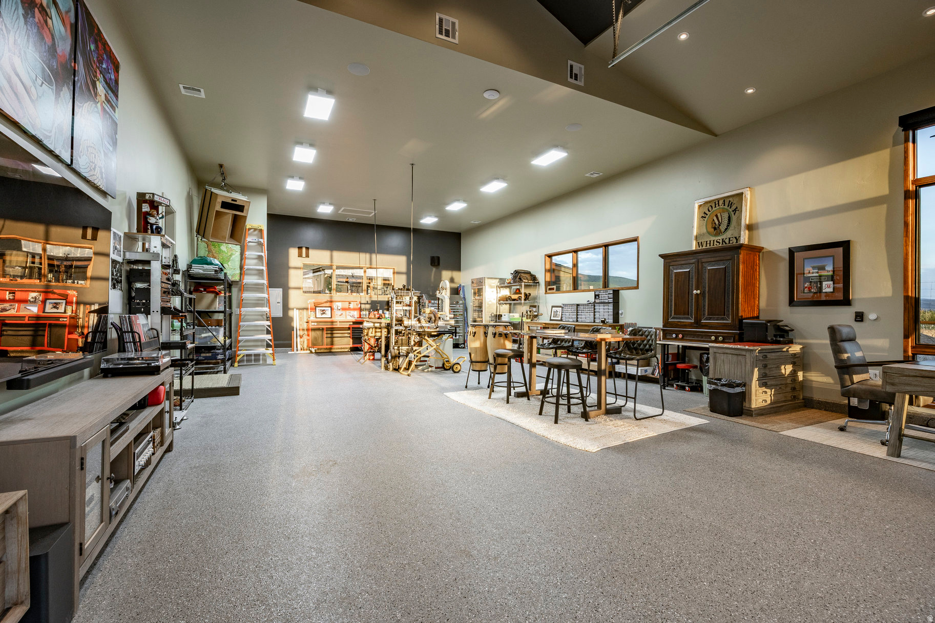 LAZY ACRES RANCH ESTATES - Residential