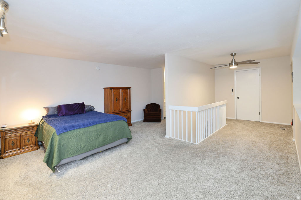 CREEKSIDE - Residential