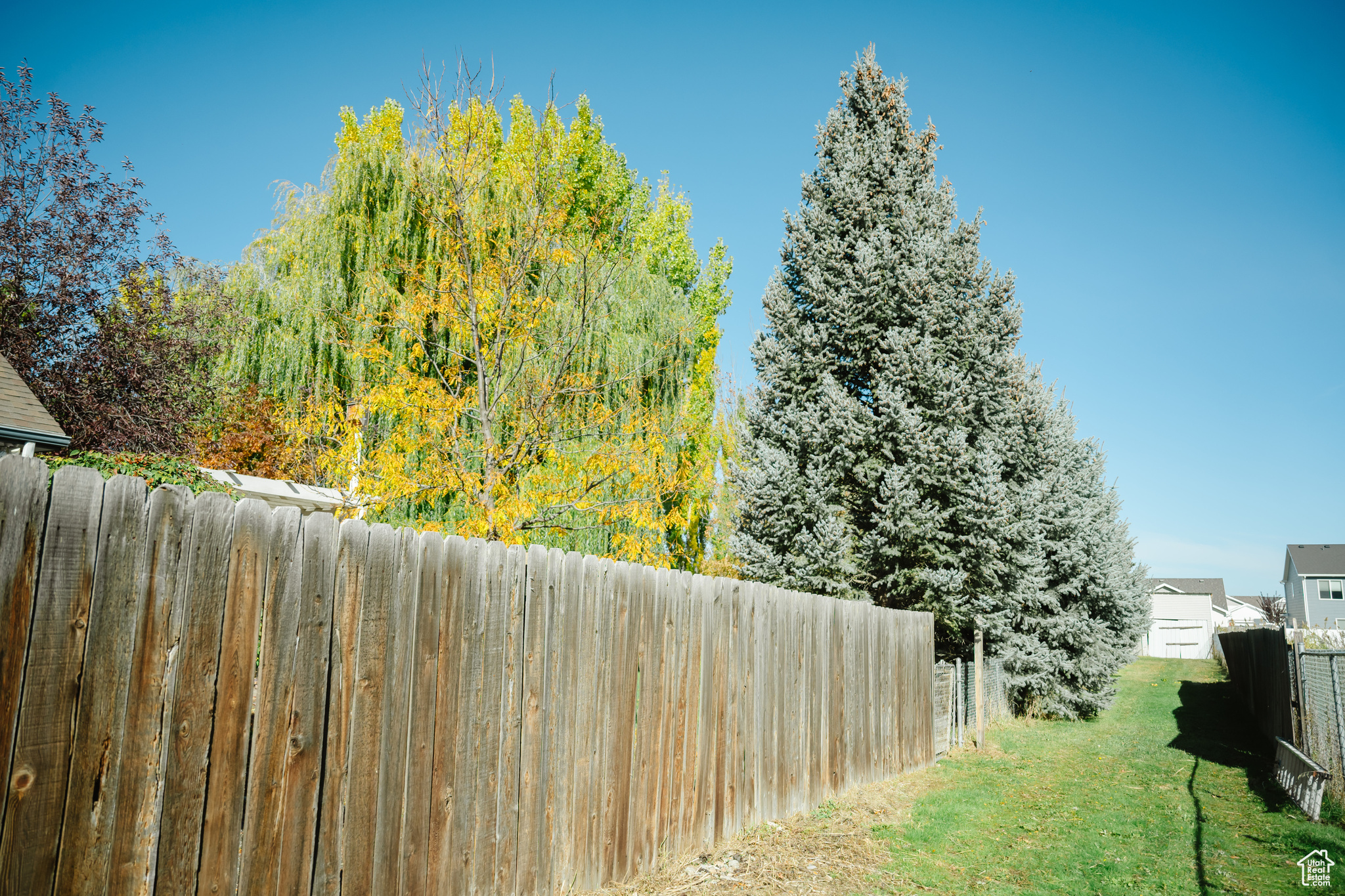 EQUESTRIAN ESTATES - Residential