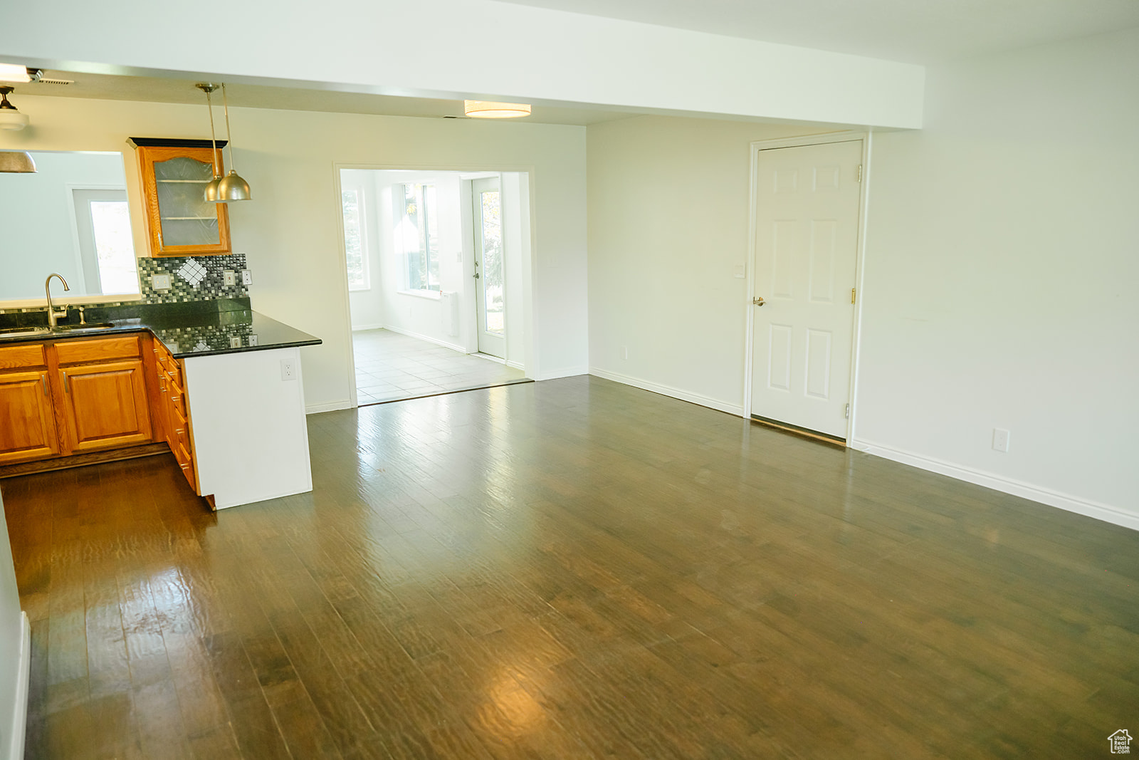 EQUESTRIAN ESTATES - Residential