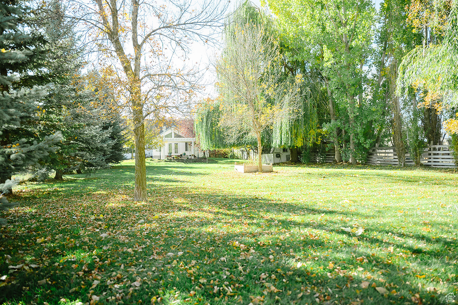 EQUESTRIAN ESTATES - Residential