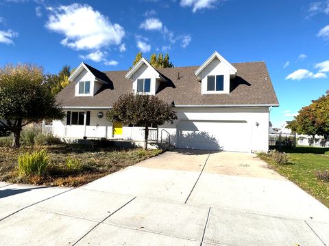 Photo of 1271 W 350 S, Logan, UT 84321 (MLS # 2118569)