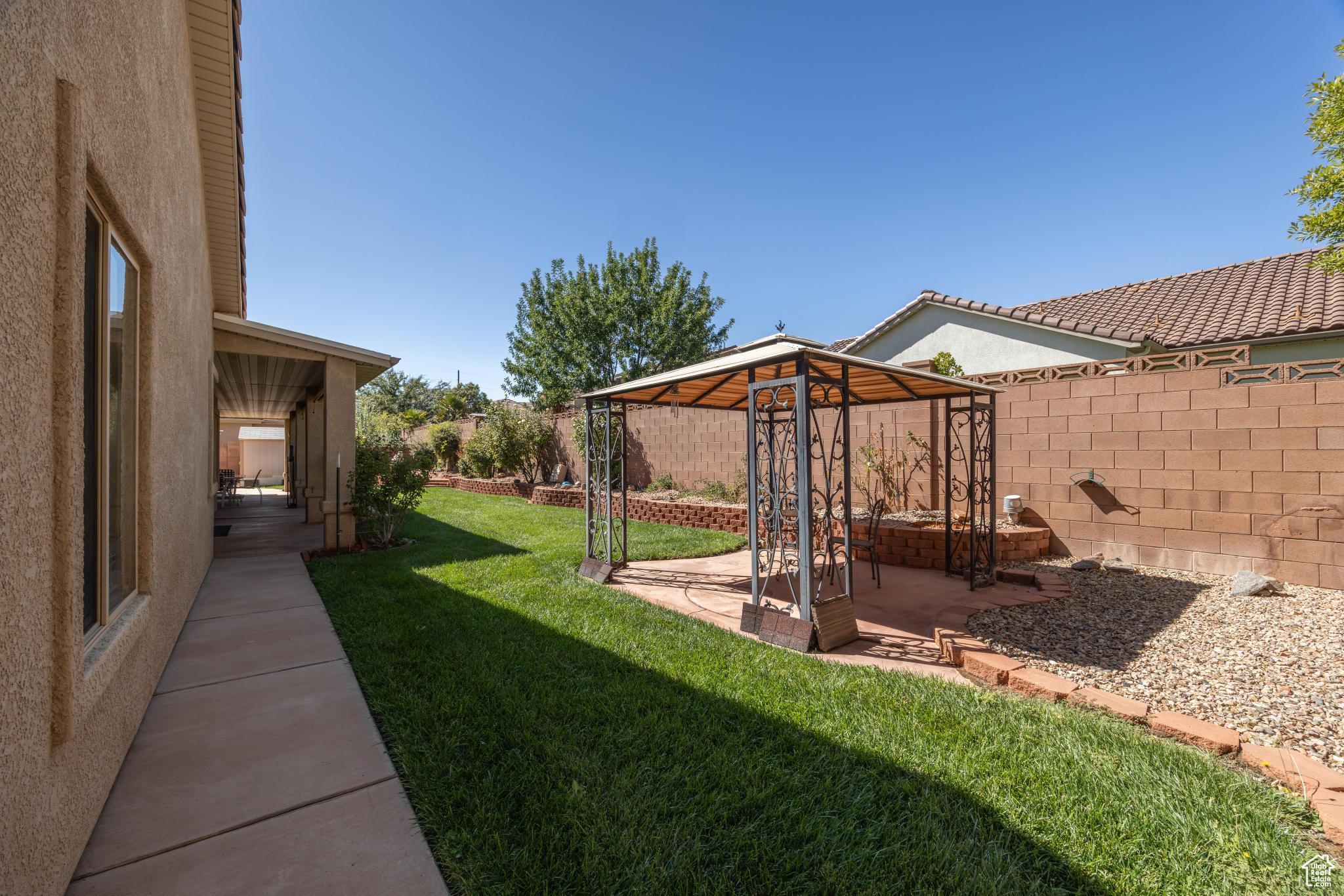 HEIGHTS WEST C - Residential