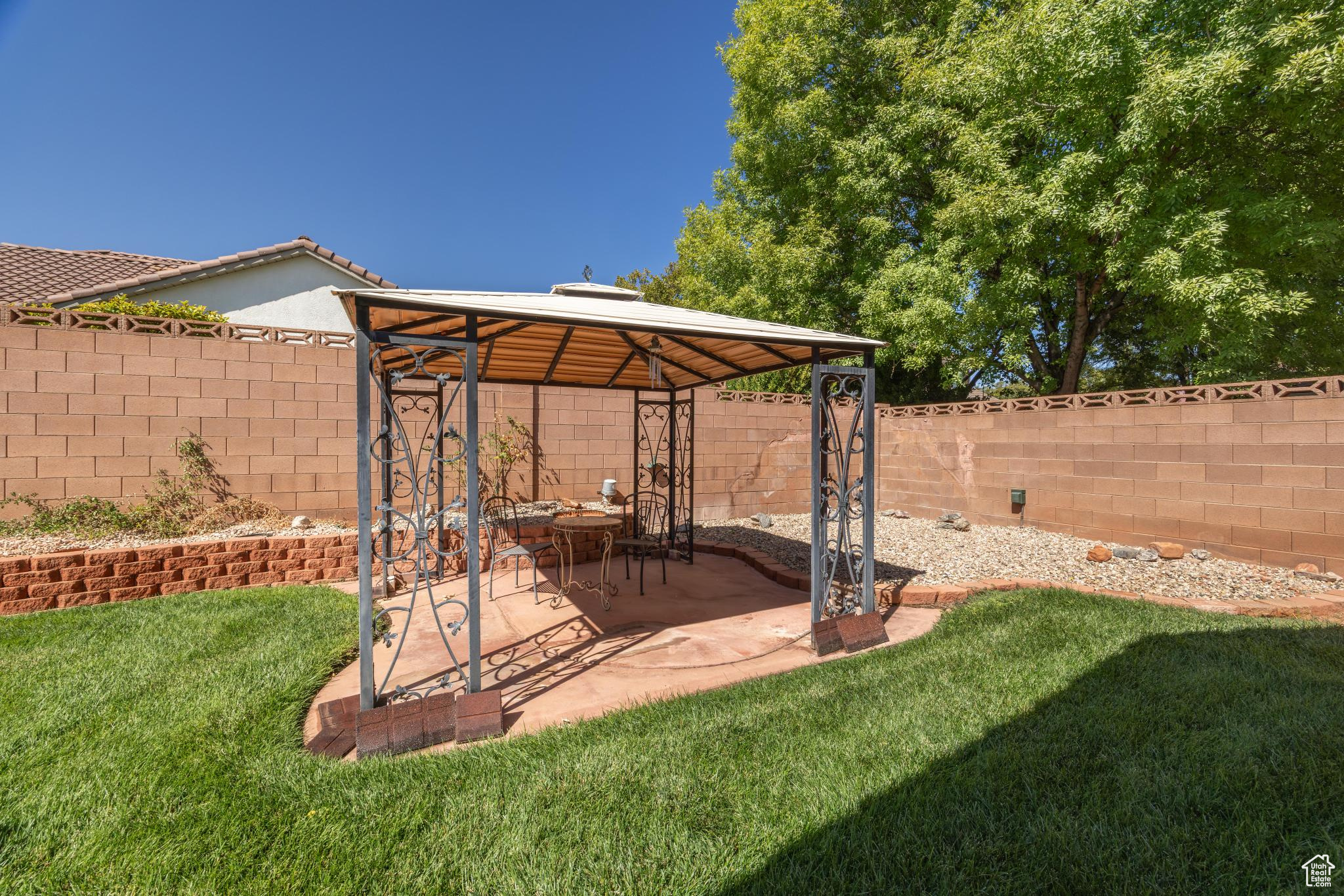 HEIGHTS WEST C - Residential