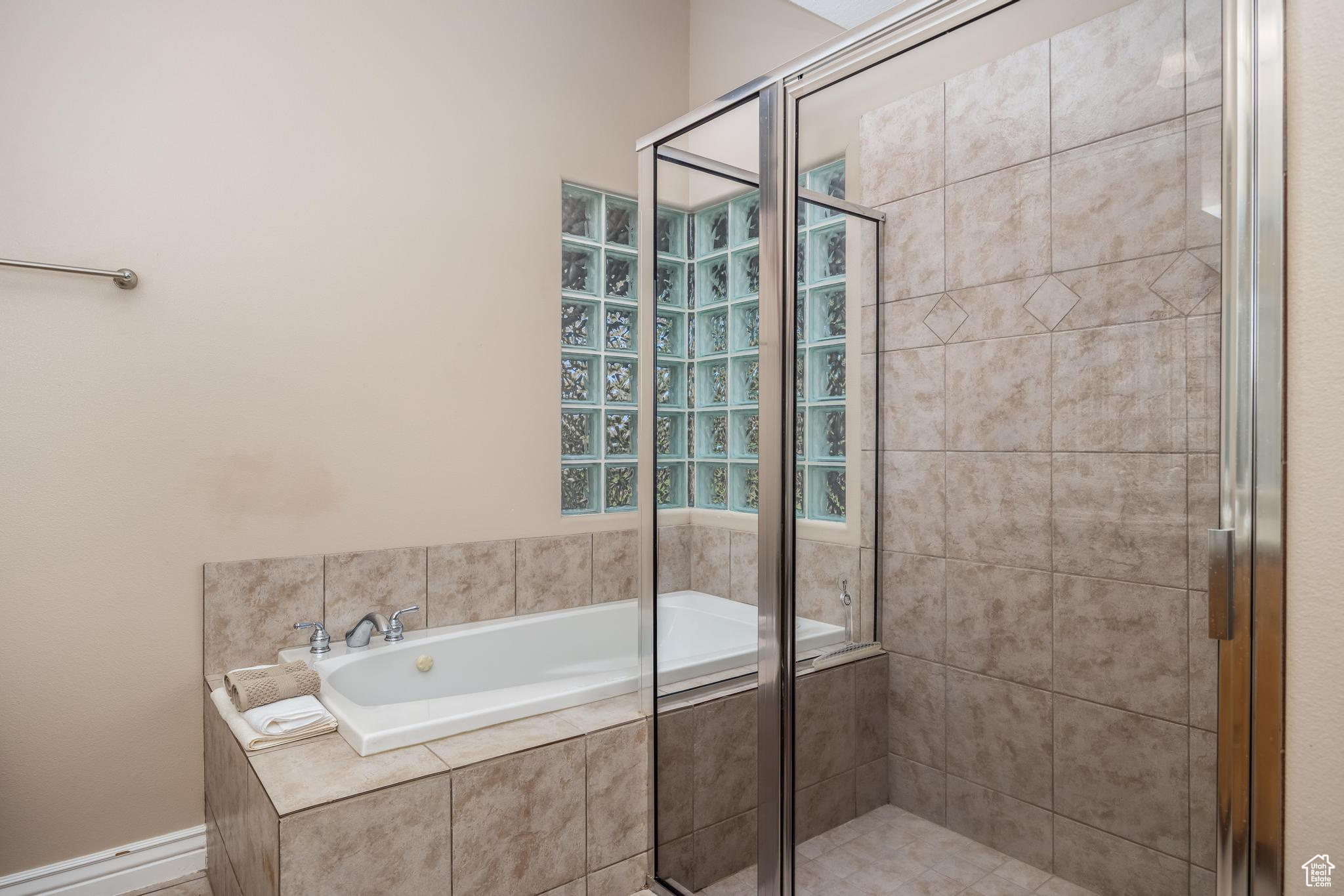 HEIGHTS WEST C - Residential