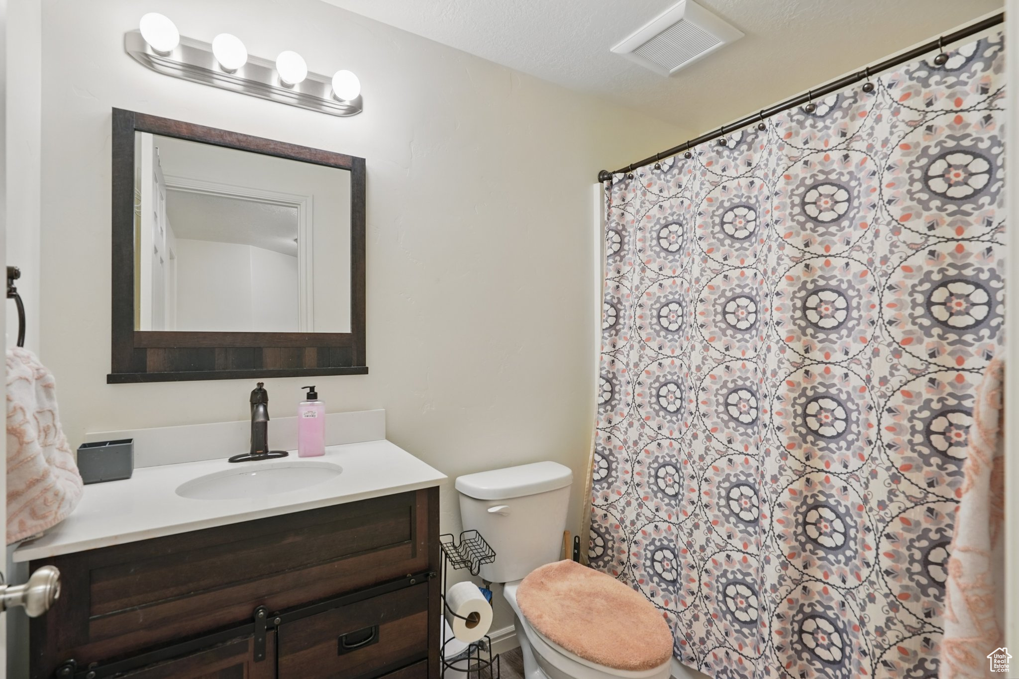 593 N 2040, Spanish Fork, Utah image 41
