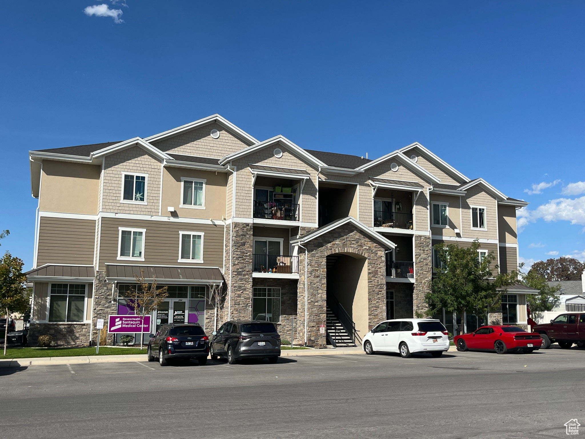 CENTENNIAL PARK - Commercial Sale