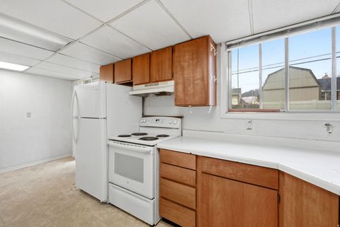 Tiny photo for 1601 S 700 W, Woods Cross, UT 84087 (MLS # 2127910)