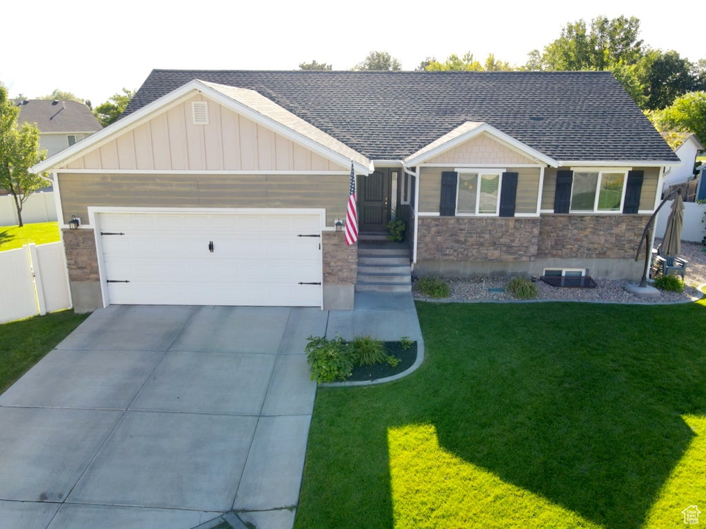 Photo for 727 E ORCHARD DR. Dr, Pleasant Grove, UT 84062 (MLS # 2102046)