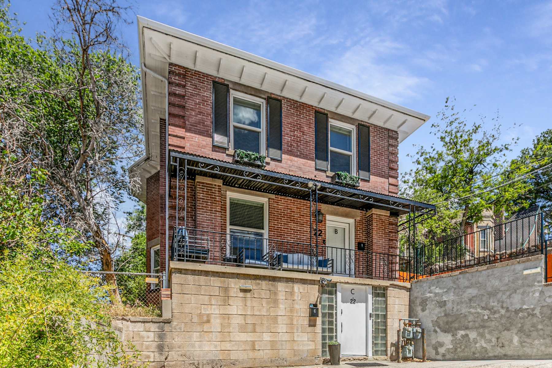 BLK 012 E - Residential Income