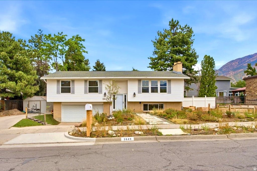Photo of 2649 E PROMENADE DR S, Cottonwood Heights, UT 84121 (MLS # 2172485)