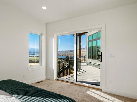 Tiny photo for 7554 E DOGWOOD DR, Huntsville, UT 84317 (MLS # 2145443)