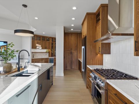 Tiny photo for 7554 E DOGWOOD DR, Huntsville, UT 84317 (MLS # 2145443)