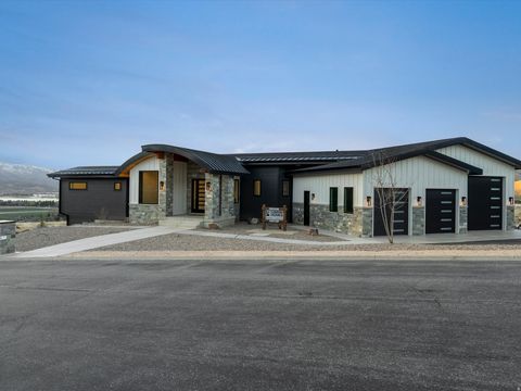 Tiny photo for 7554 E DOGWOOD DR, Huntsville, UT 84317 (MLS # 2145443)