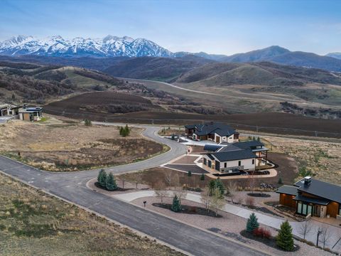 Tiny photo for 7554 E DOGWOOD DR, Huntsville, UT 84317 (MLS # 2145443)