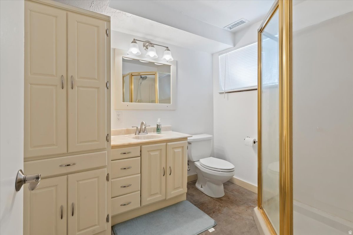 WEST HILLS - Residential