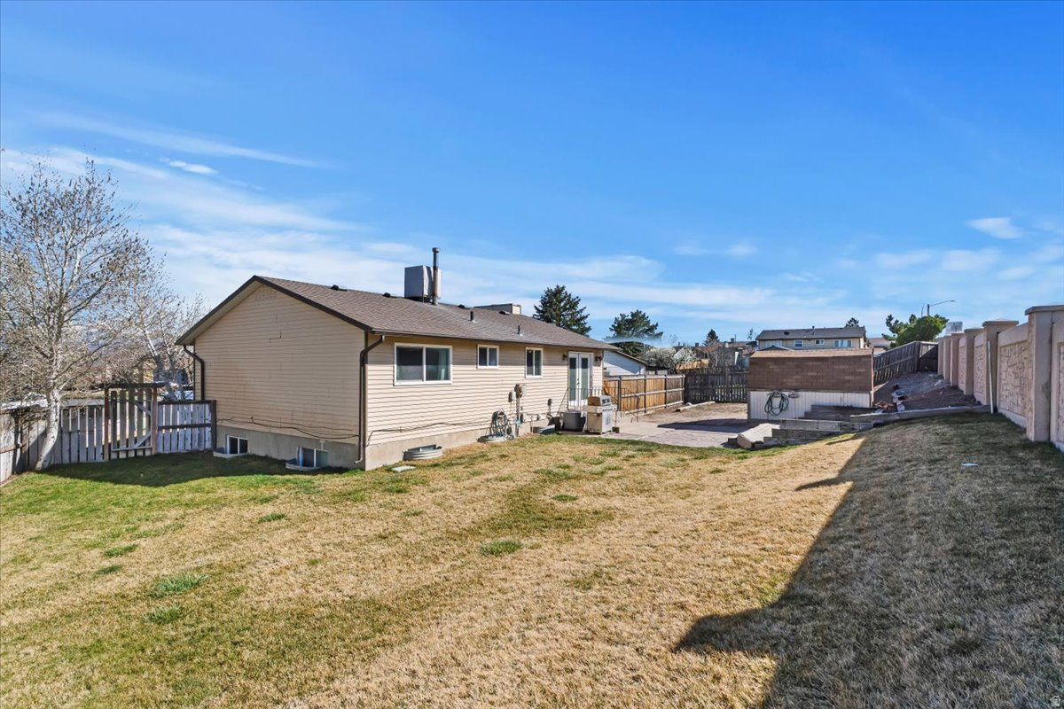 WEST HILLS - Residential