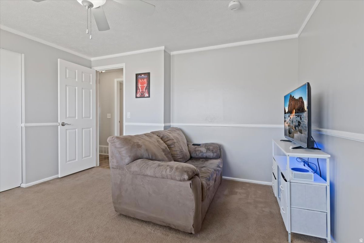 WEST HILLS - Residential