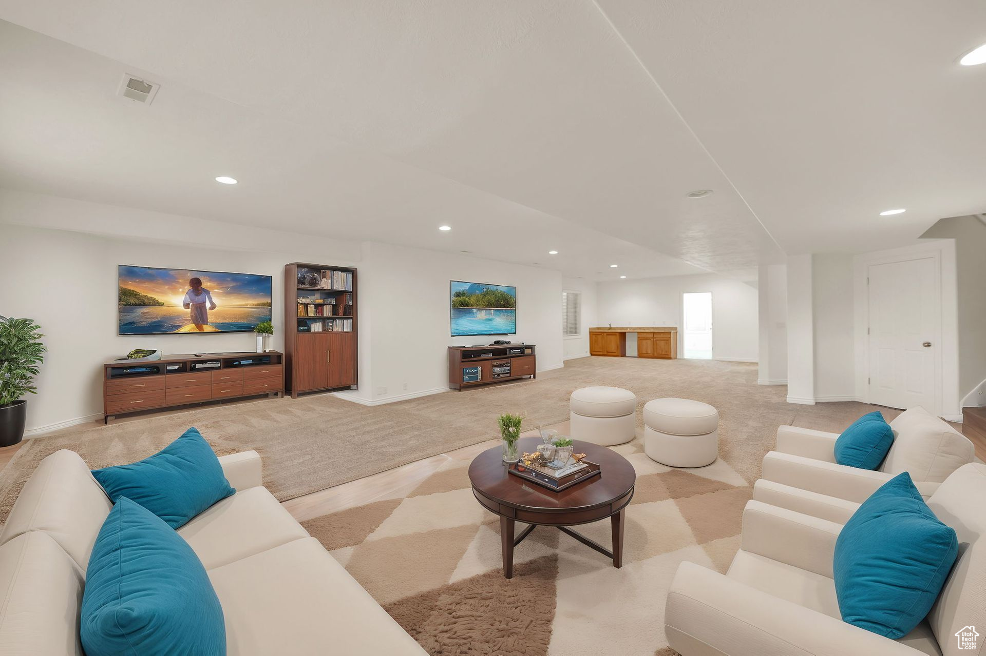 8215 Rossett Green Ln, Sandy, Utah image 28