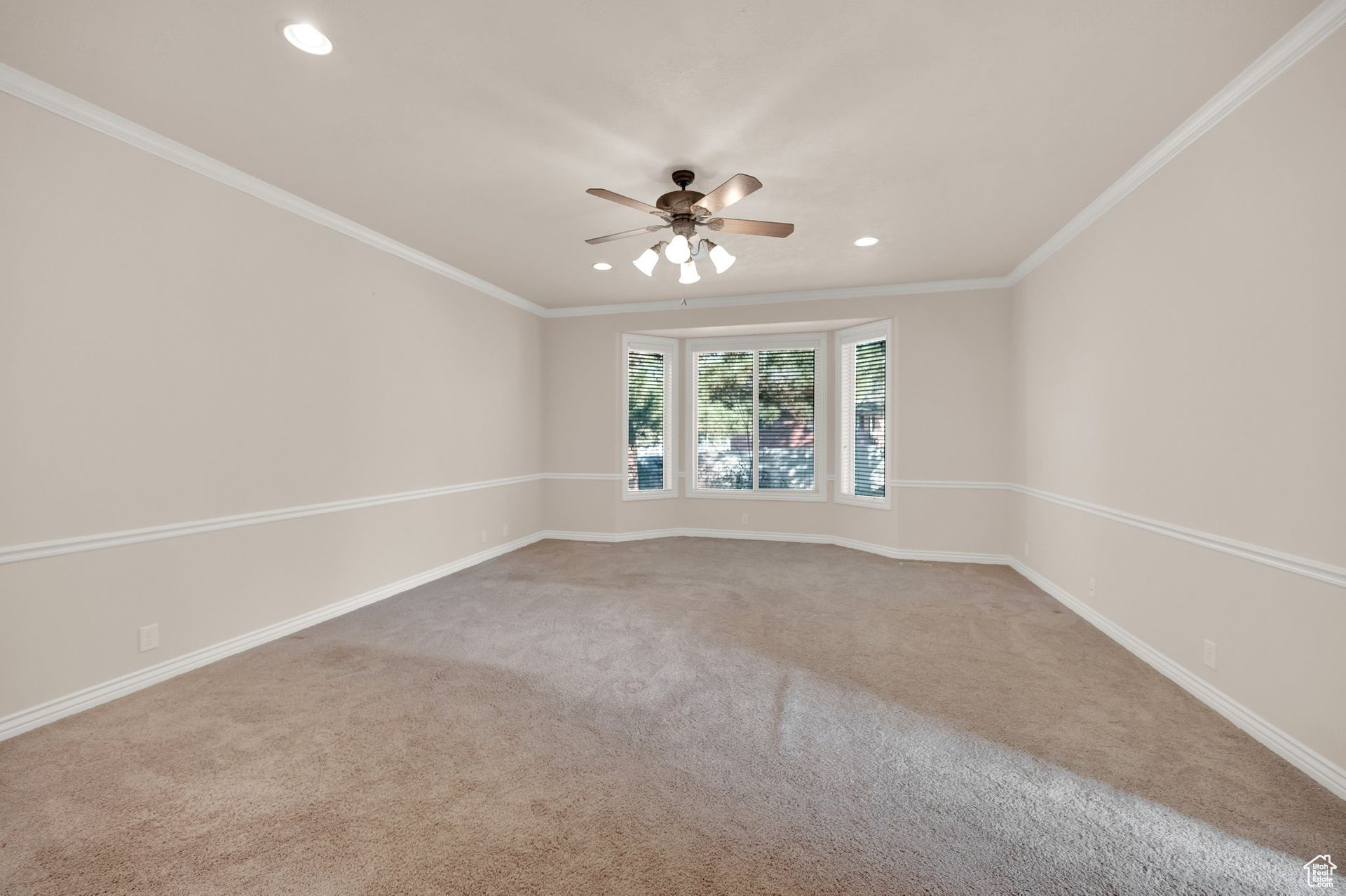 8215 Rossett Green Ln, Sandy, Utah image 14