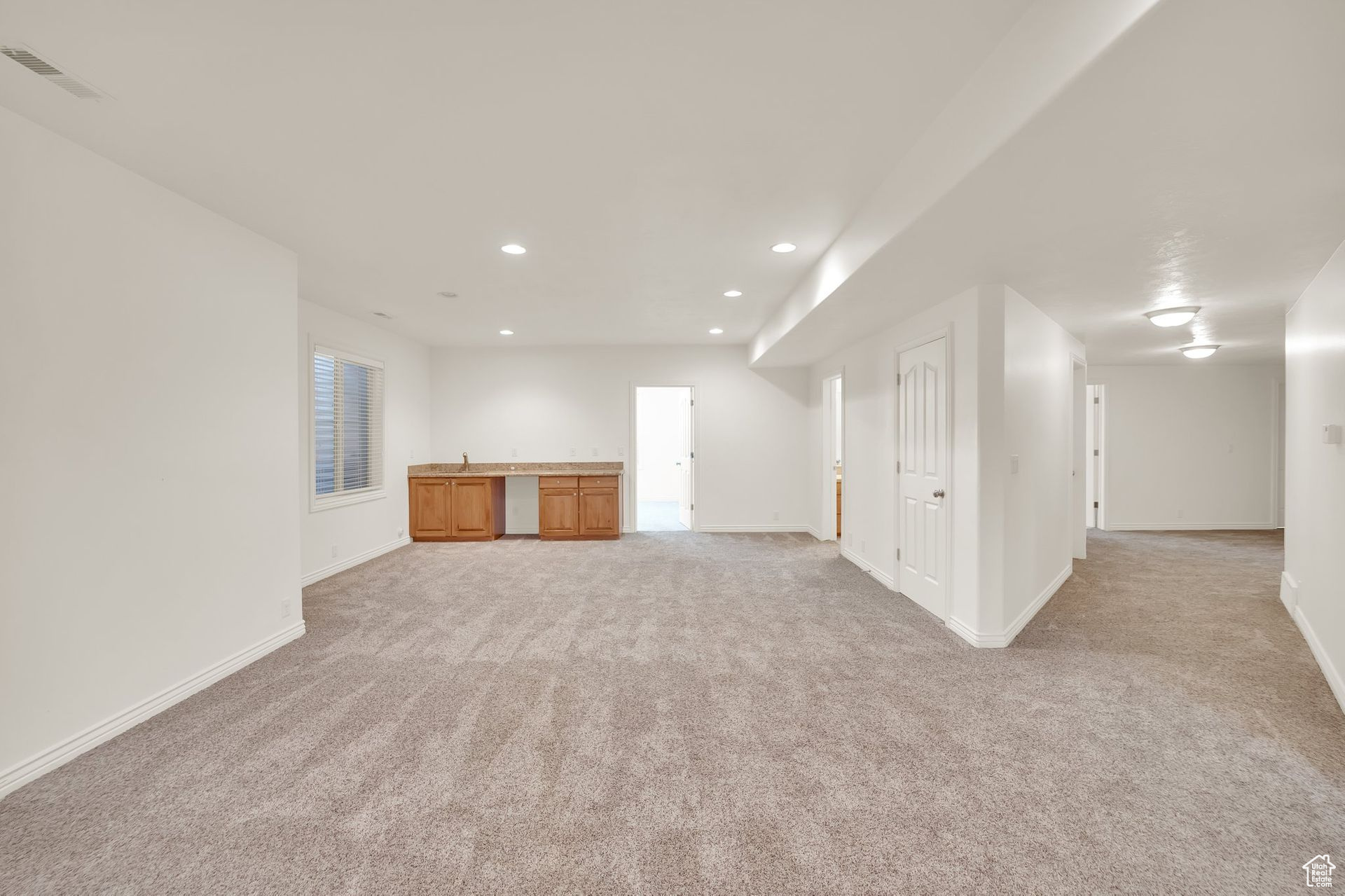8215 Rossett Green Ln, Sandy, Utah image 25