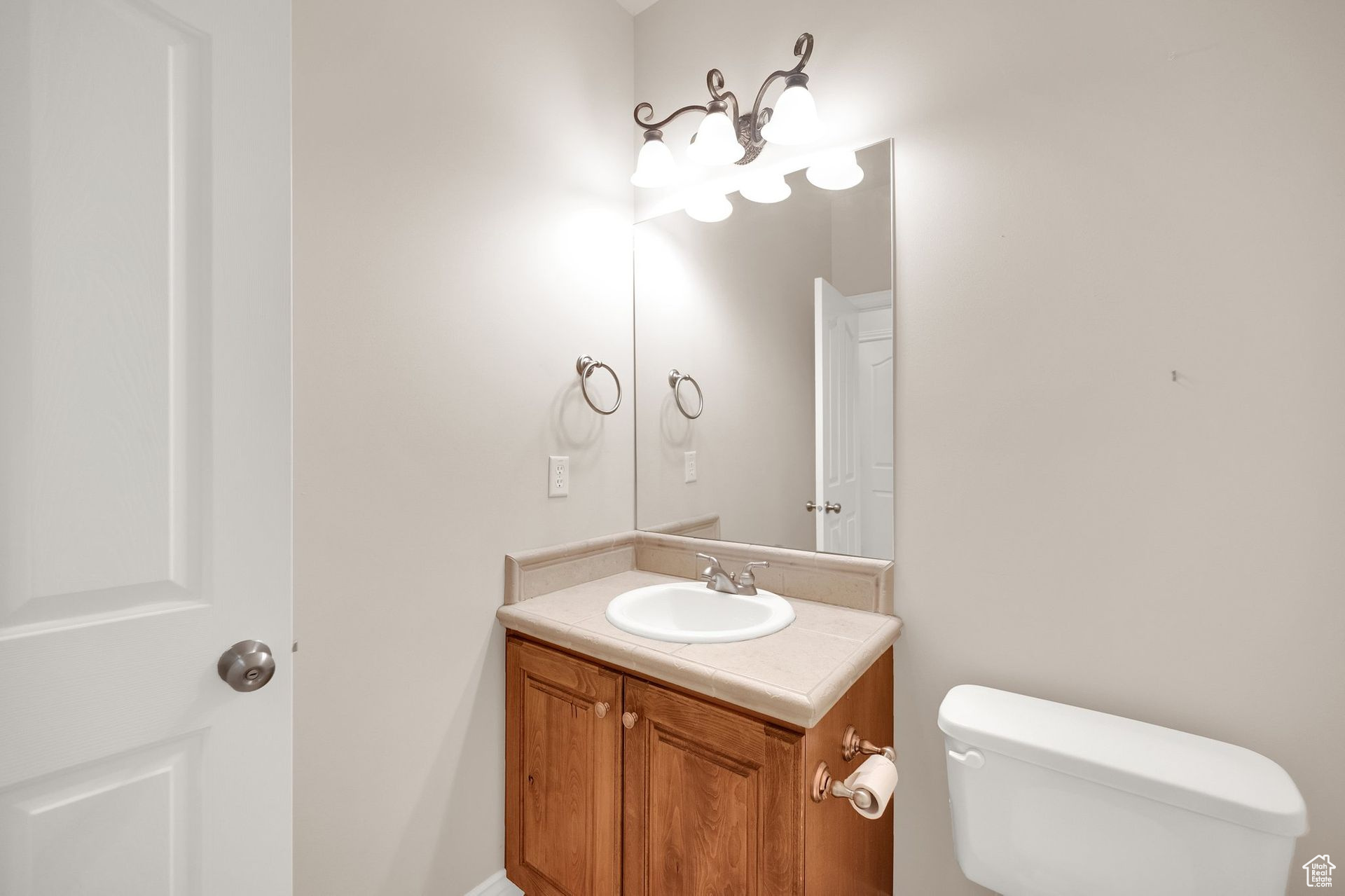 8215 Rossett Green Ln, Sandy, Utah image 22
