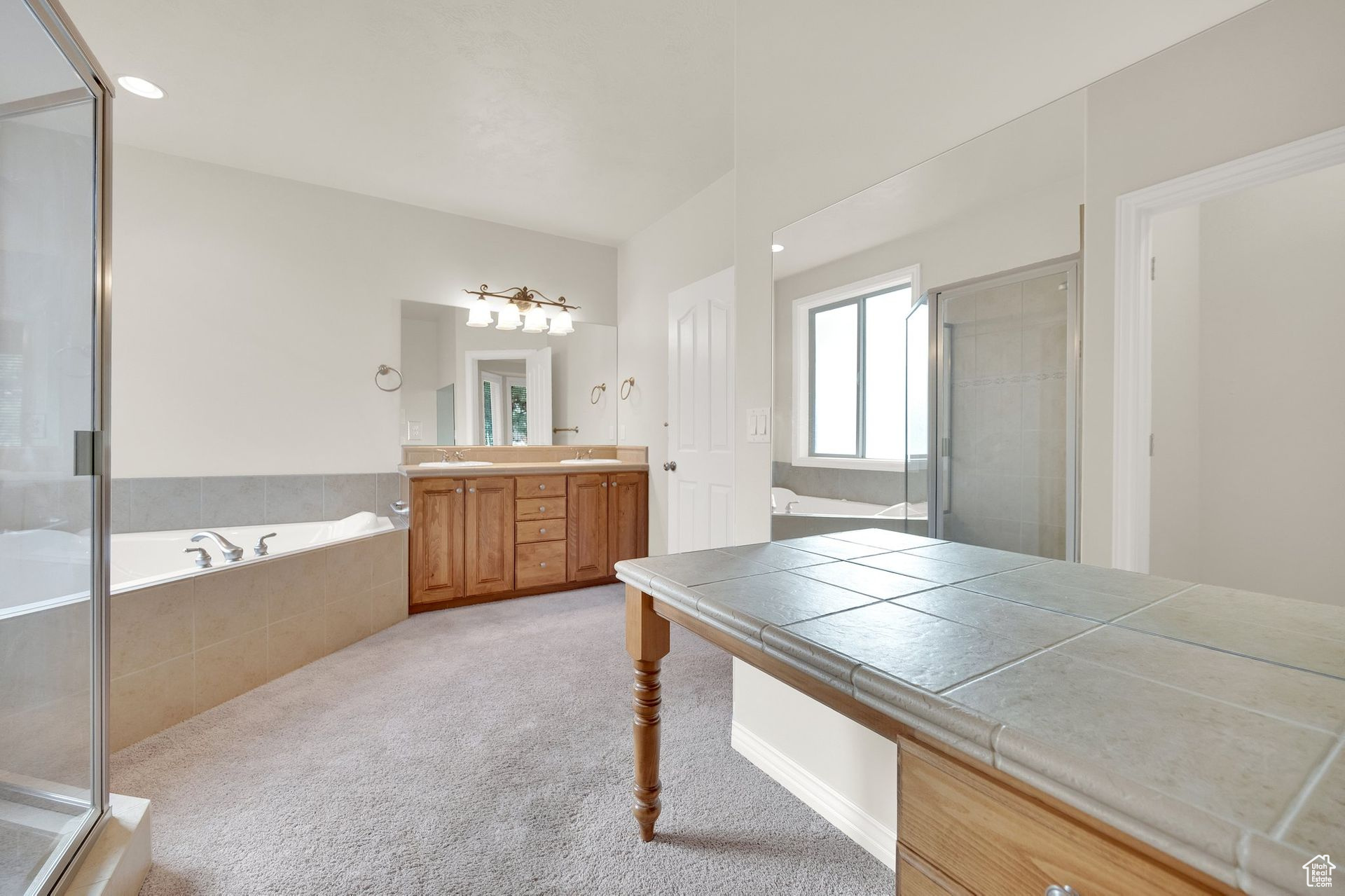 8215 Rossett Green Ln, Sandy, Utah image 17