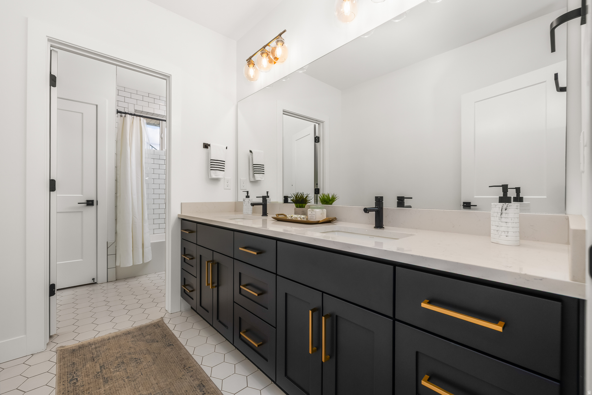 HARRISON HEIGHTS - Residential