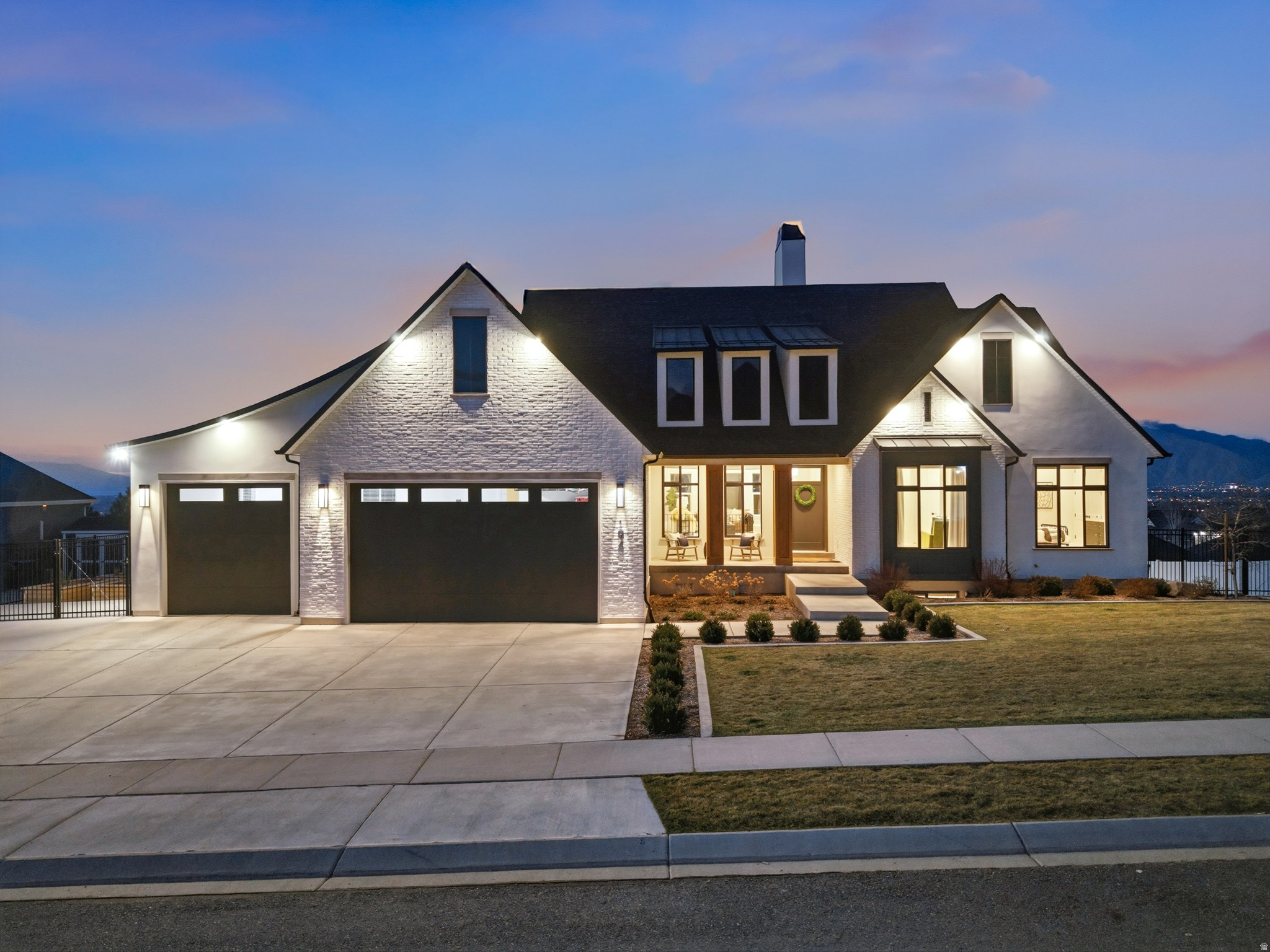 HARRISON HEIGHTS - Residential