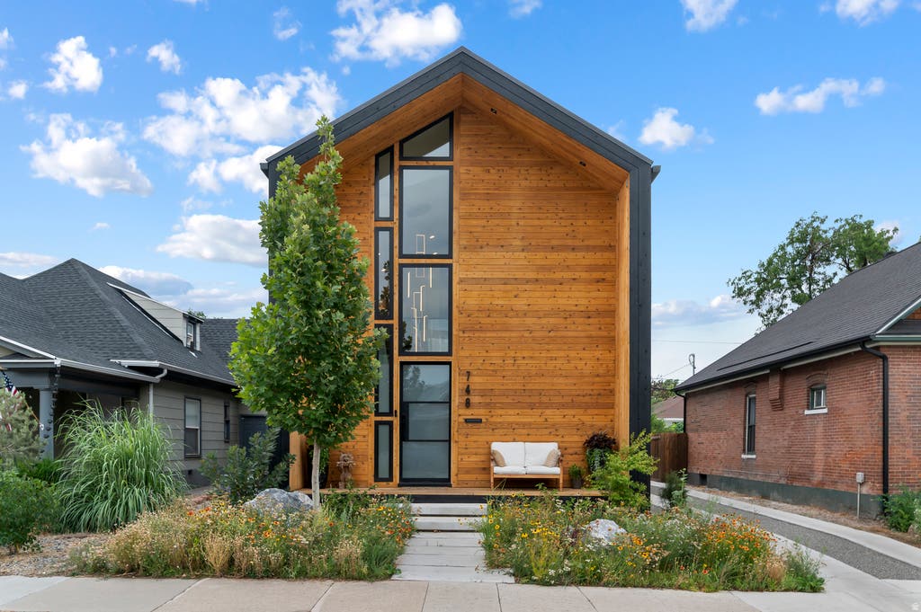Photo of 748 E ROOSEVELT AVE, Salt Lake City, UT 84105 (MLS # 2175647)