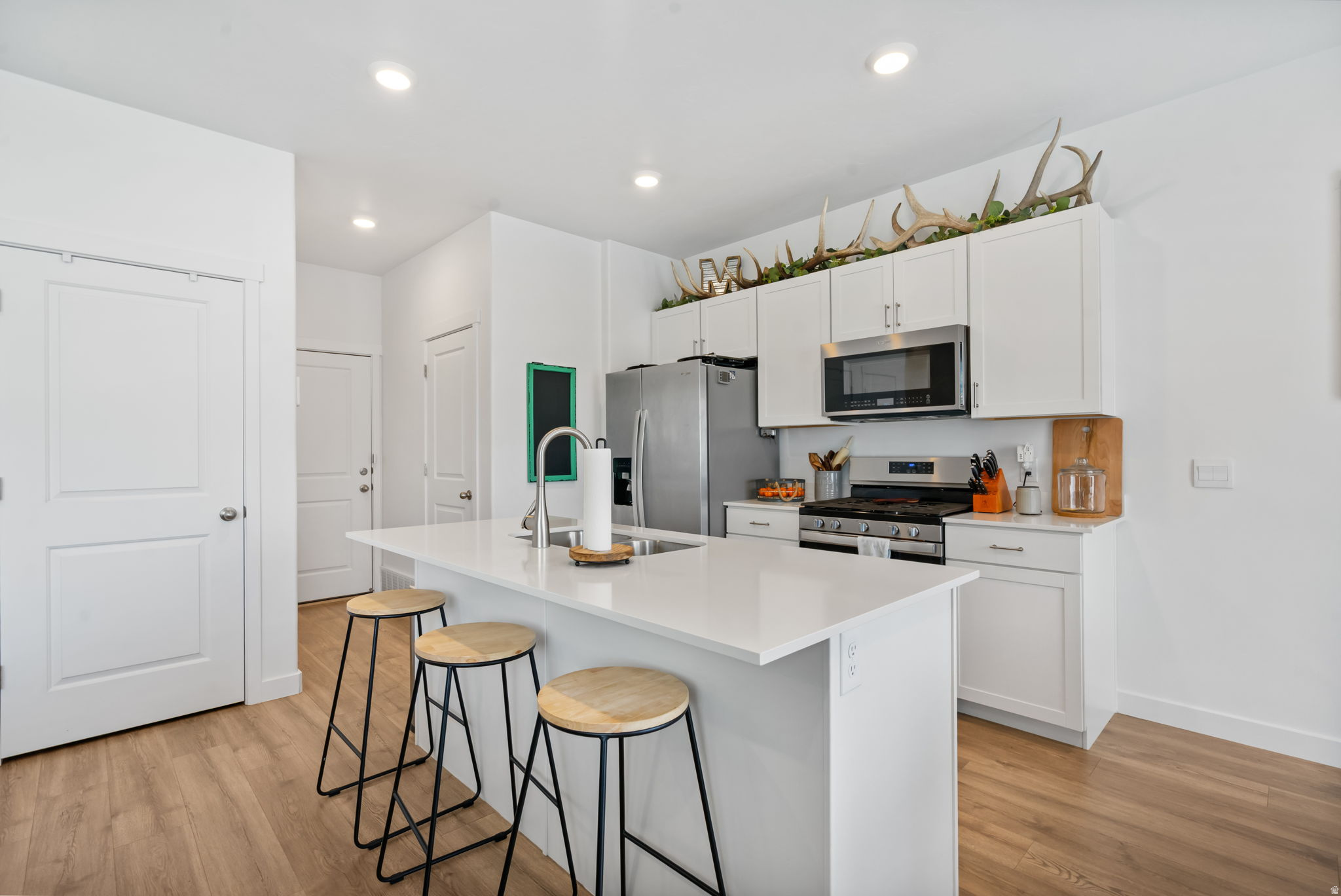 FOOTHILL VILLAGE - Residential