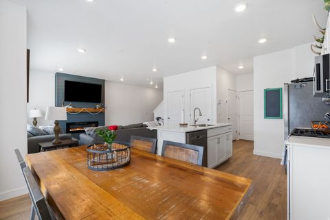 Tiny photo for 854 S HORIZON LOOP, Santaquin, UT 84655 (MLS # 2147582)