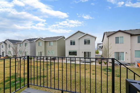 Tiny photo for 854 S HORIZON LOOP, Santaquin, UT 84655 (MLS # 2147582)