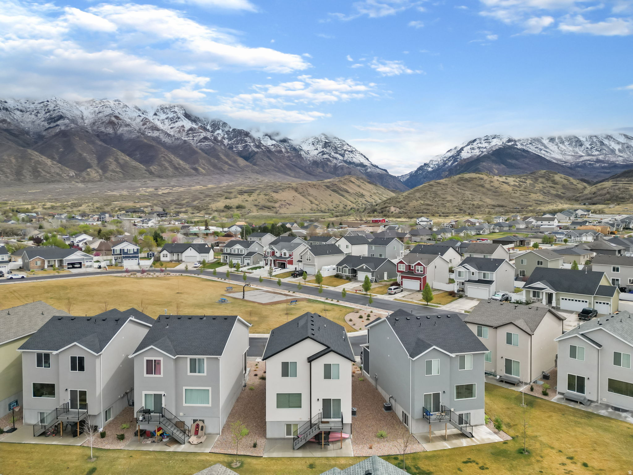 FOOTHILL VILLAGE - Residential