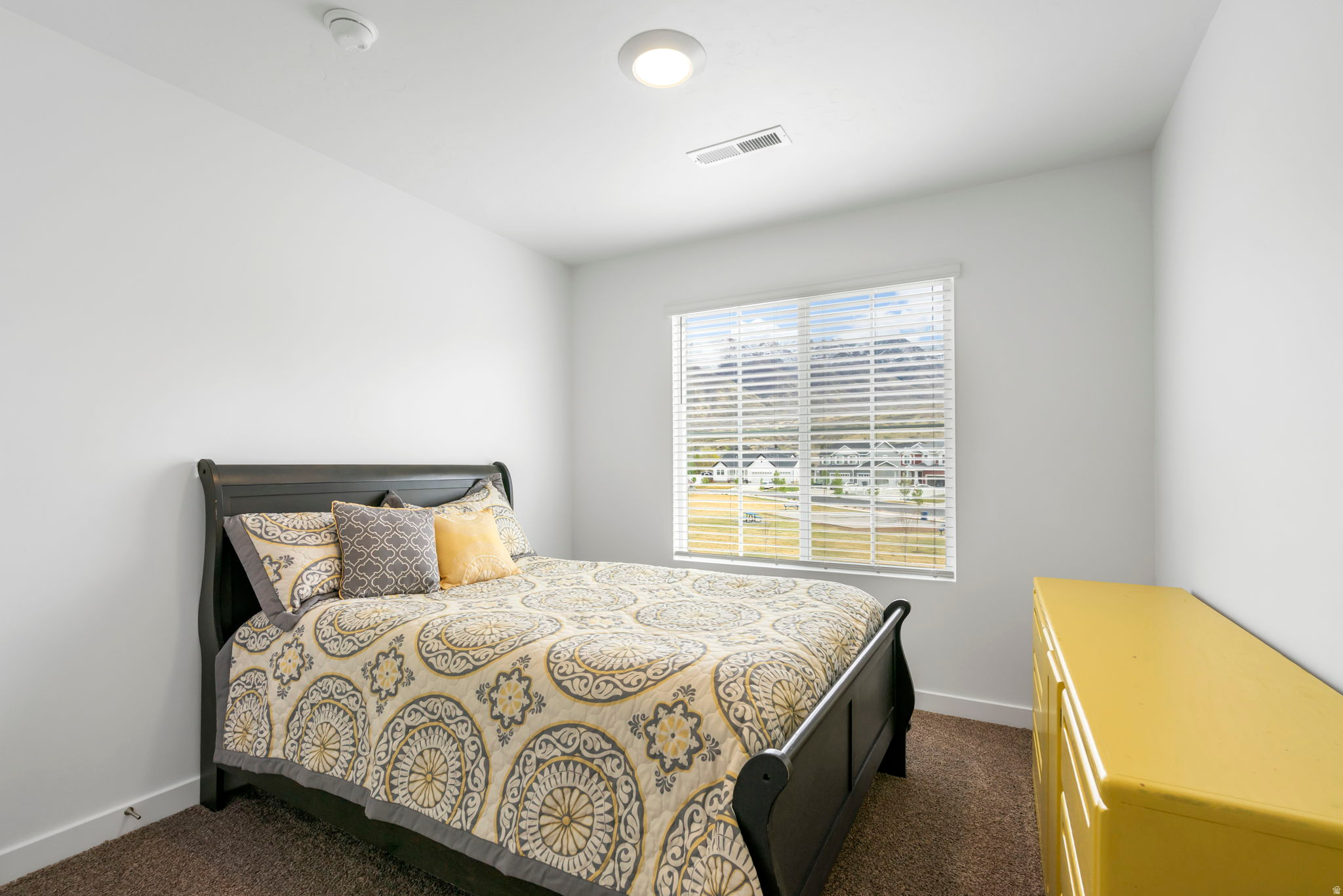 FOOTHILL VILLAGE - Residential