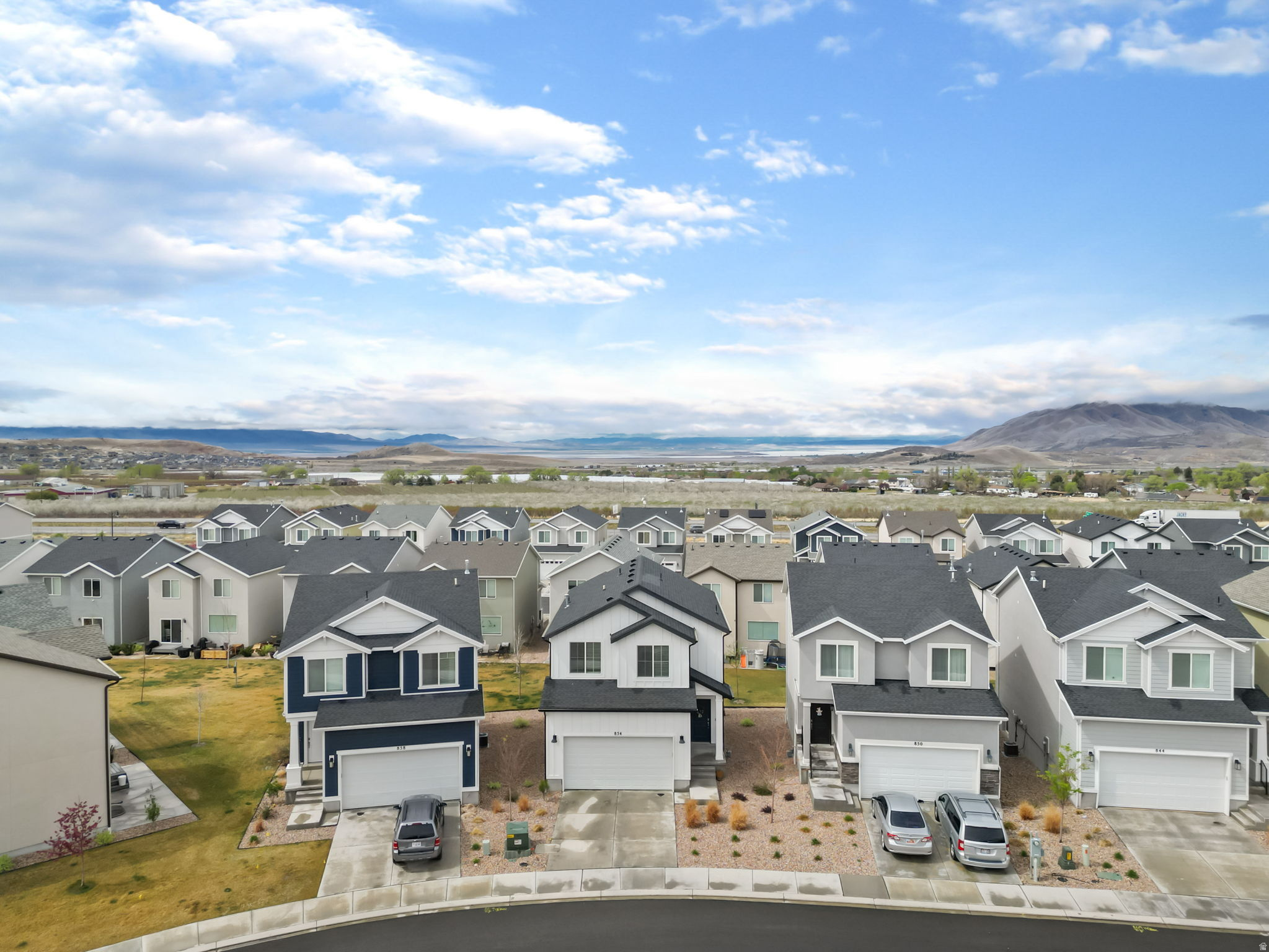 FOOTHILL VILLAGE - Residential