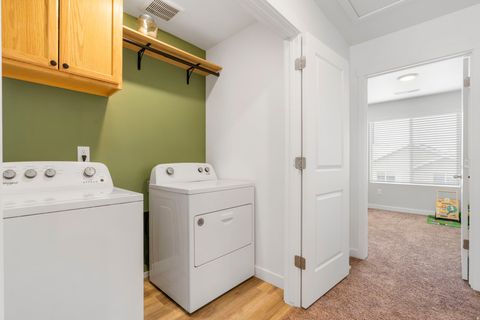 Tiny photo for 854 S HORIZON LOOP, Santaquin, UT 84655 (MLS # 2147582)