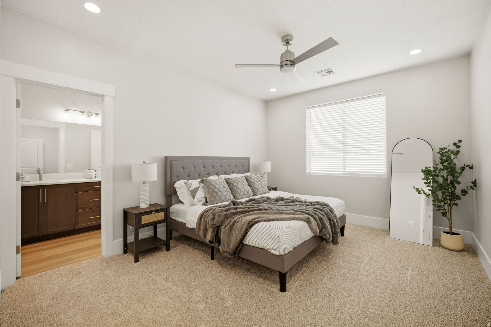 VALLEY GATE - Residential