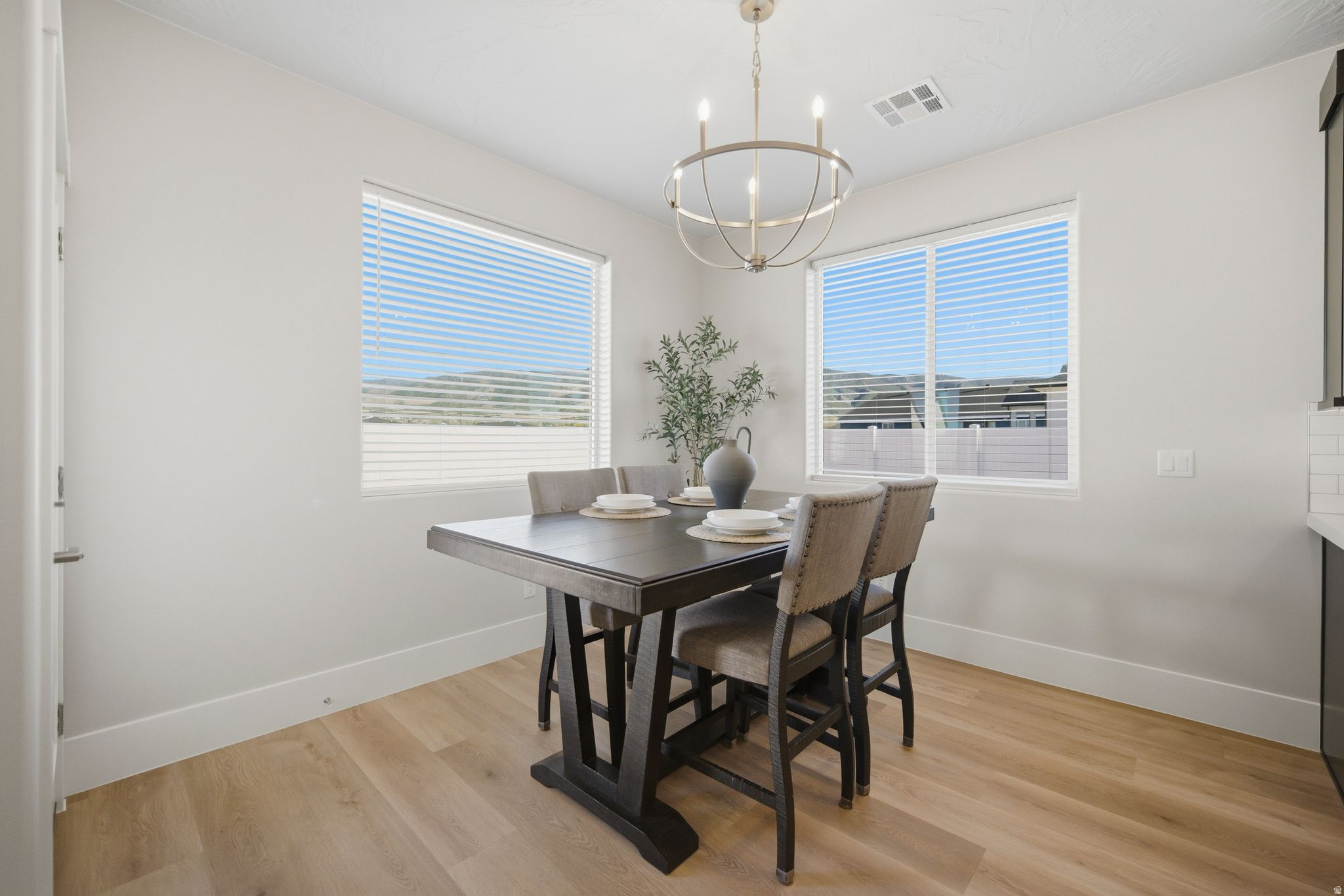 VALLEY GATE - Residential