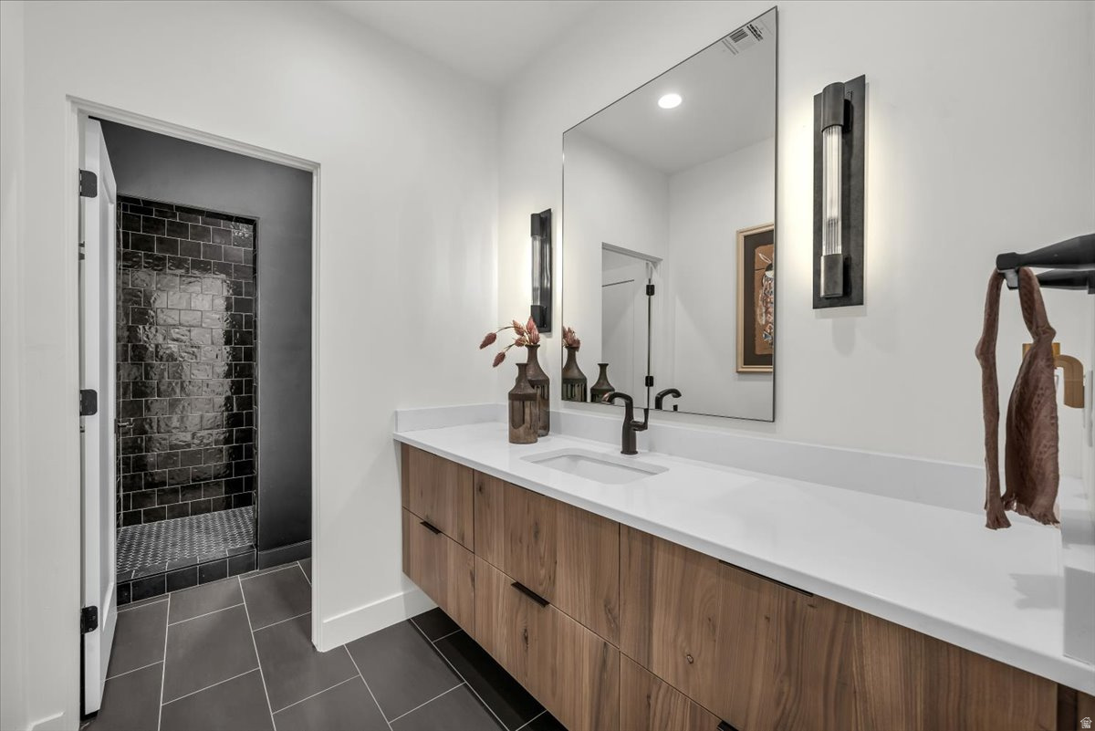 LEDGES OF ST GEORGE - Residential