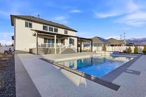 Tiny photo for 1919 W 850 S, Layton, UT 84041 (MLS # 2124601)