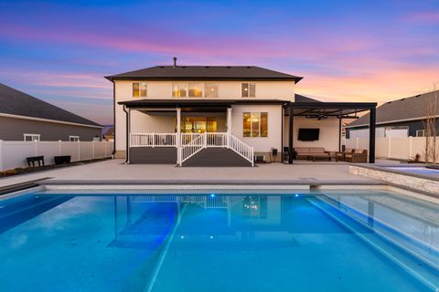 Tiny photo for 1919 W 850 S, Layton, UT 84041 (MLS # 2124601)