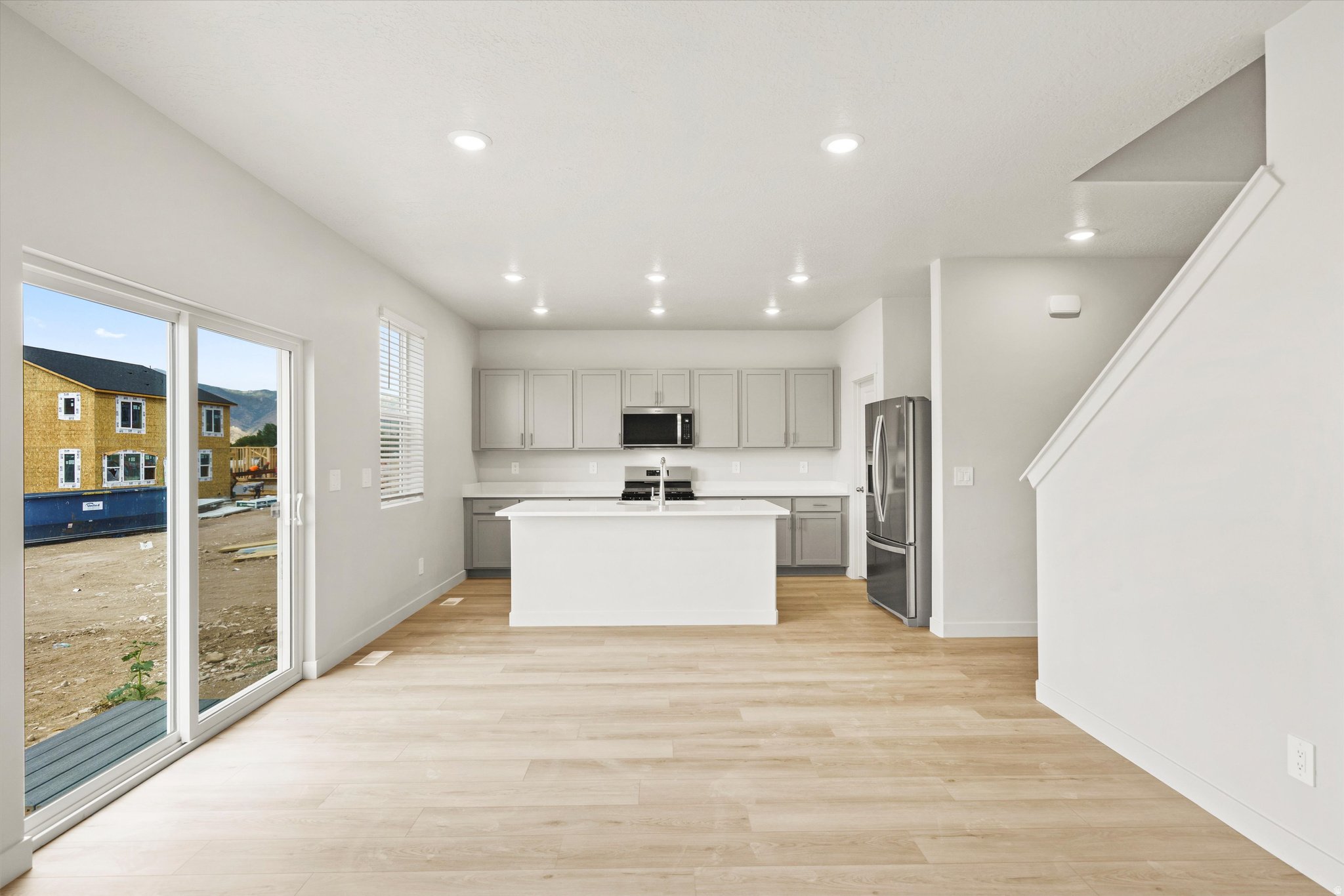 VISTA MEADOWS - Residential