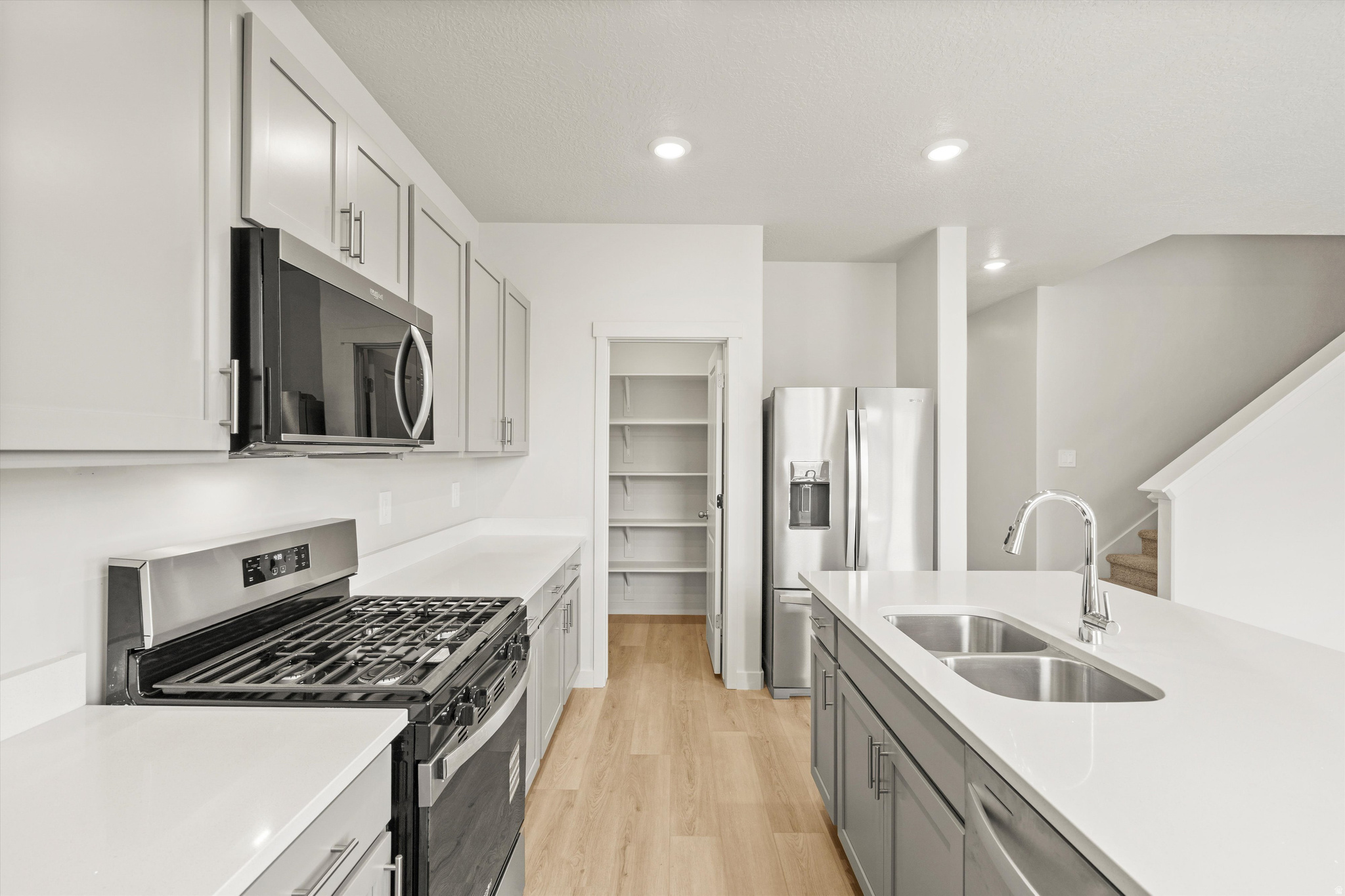 VISTA MEADOWS - Residential