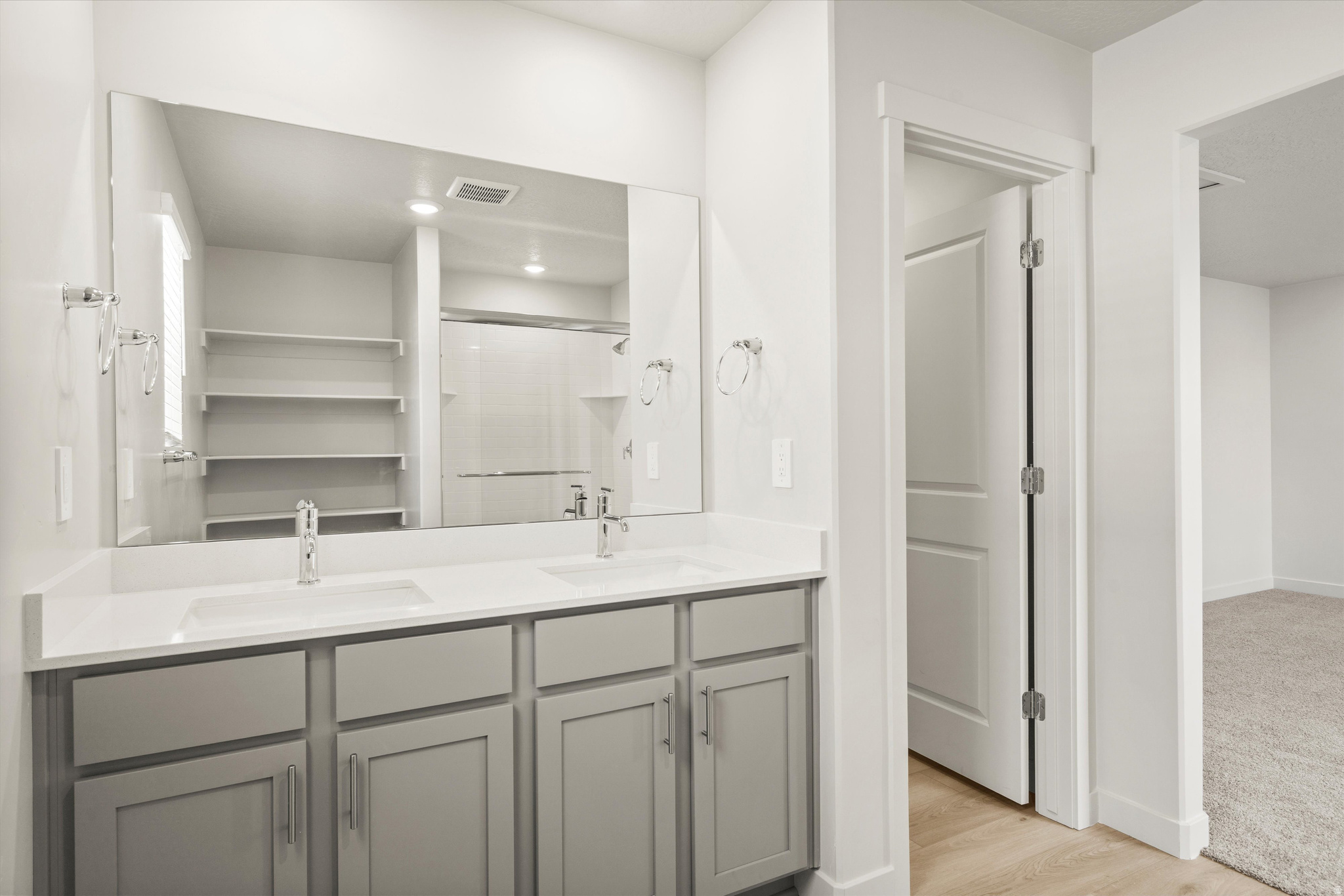 VISTA MEADOWS - Residential