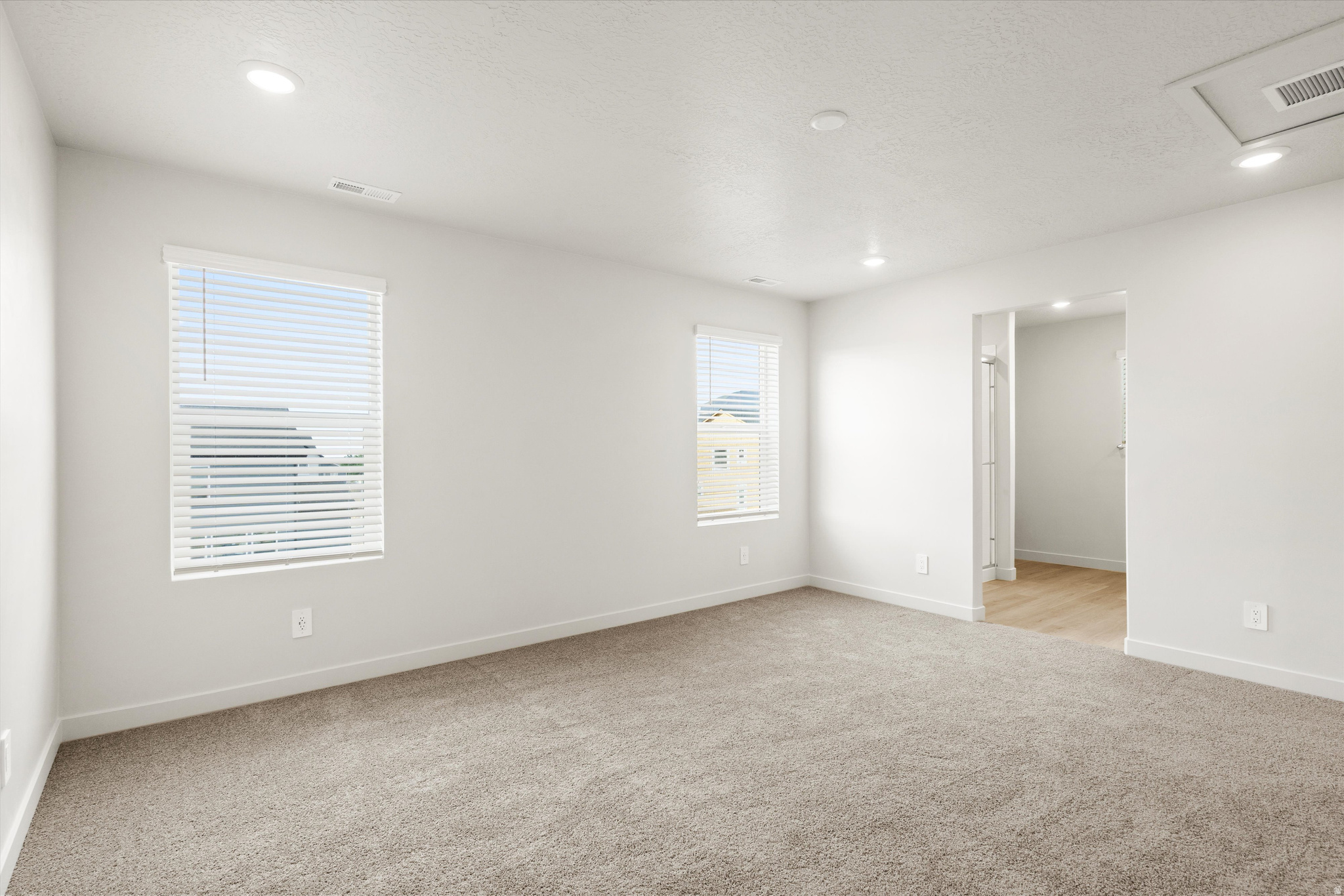 VISTA MEADOWS - Residential