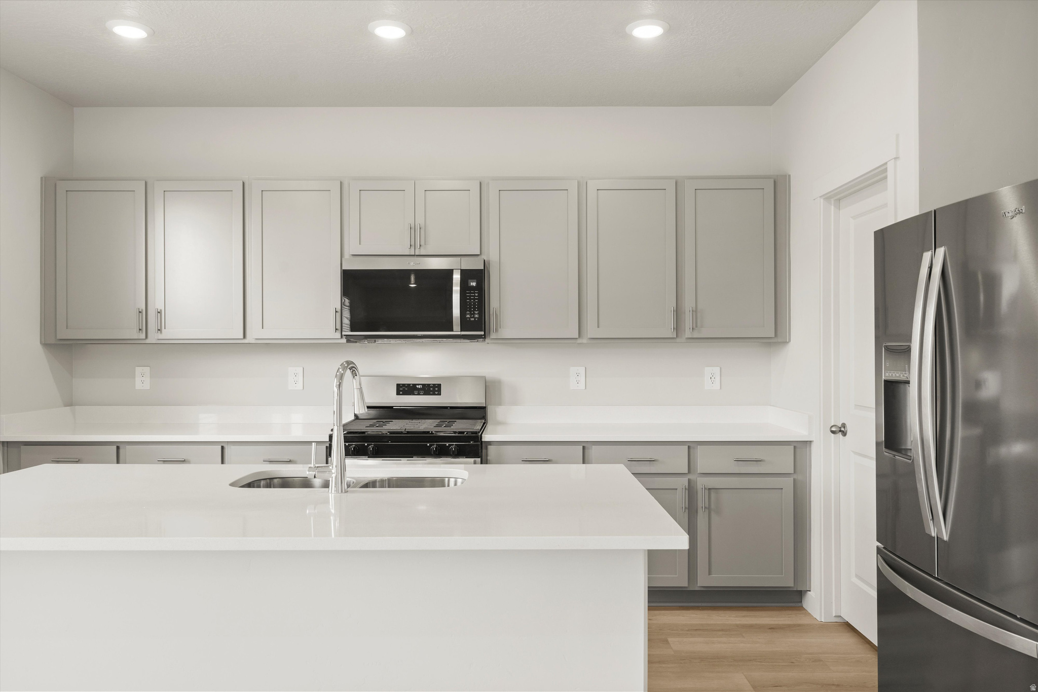 VISTA MEADOWS - Residential