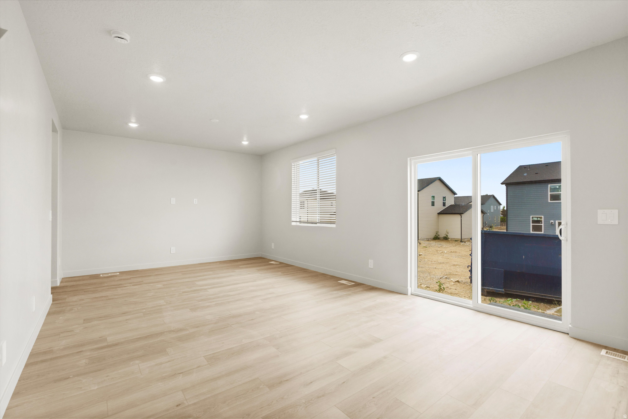 VISTA MEADOWS - Residential